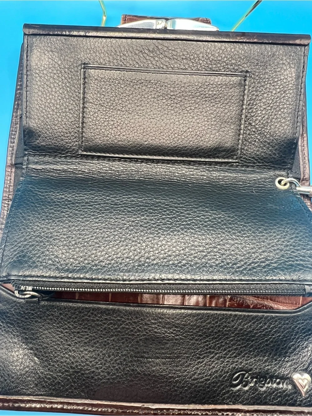 VTG Brighton Giverny Chocolate Brown Leather Basket Weave Wallet Clutch